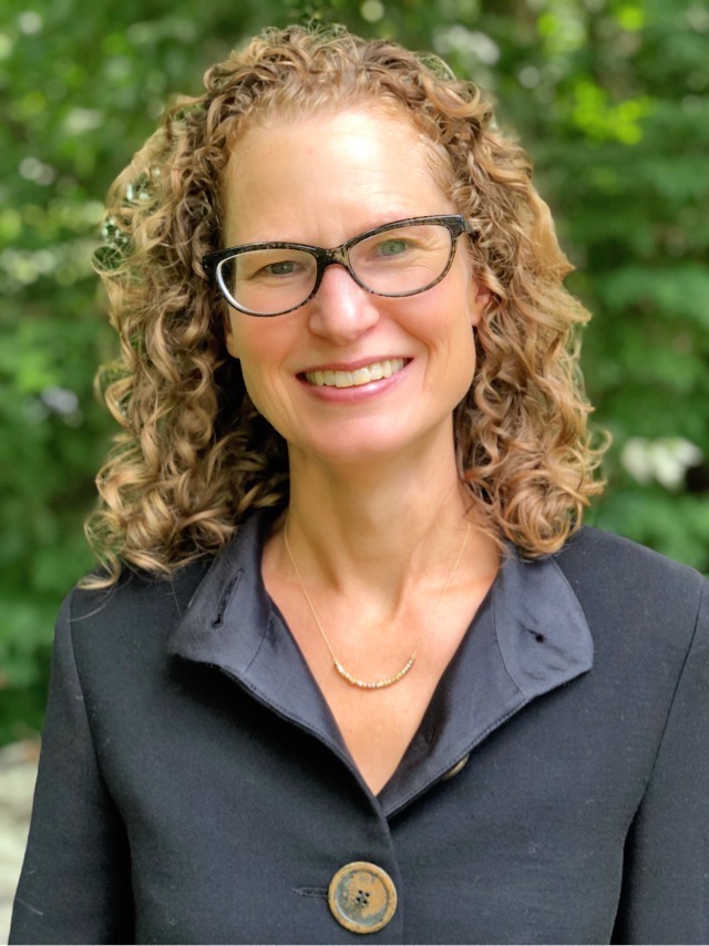 portrait of Dr. Holly Schaff
